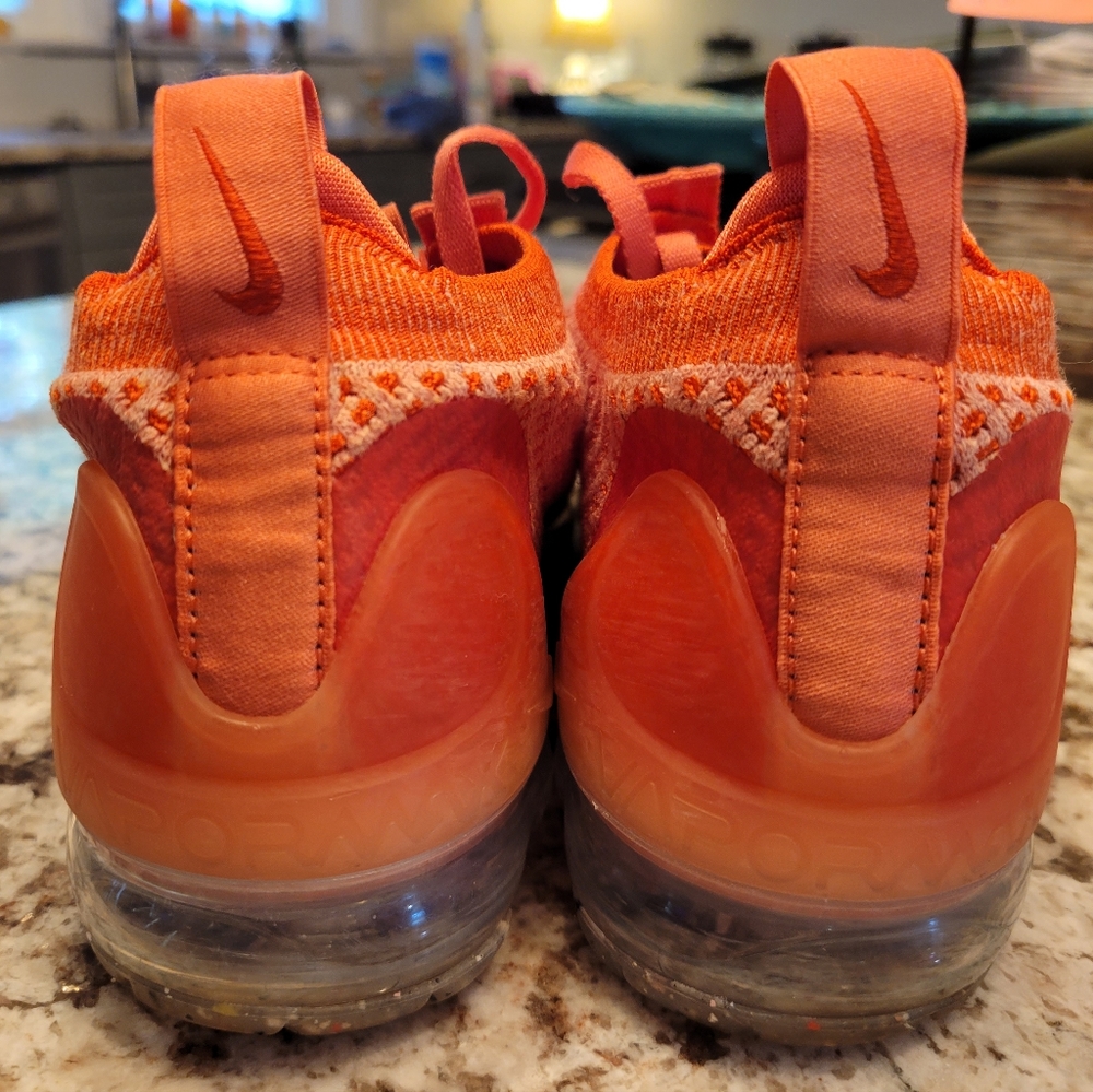 nike air vapormax 2021 flyknit 'magic ember' - Women size 6.5 - Picture 6 of 6